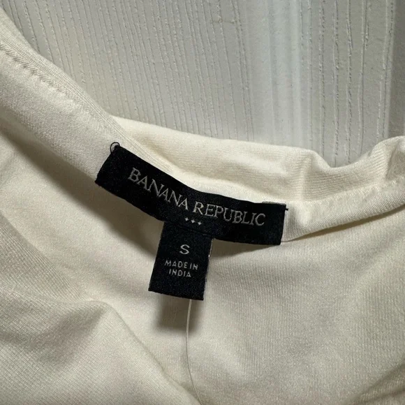 NWT Banana Republic Cream Draped One-Shoulder Shirt - Picture 2 of 4